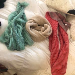 Scarf bundle 🤍